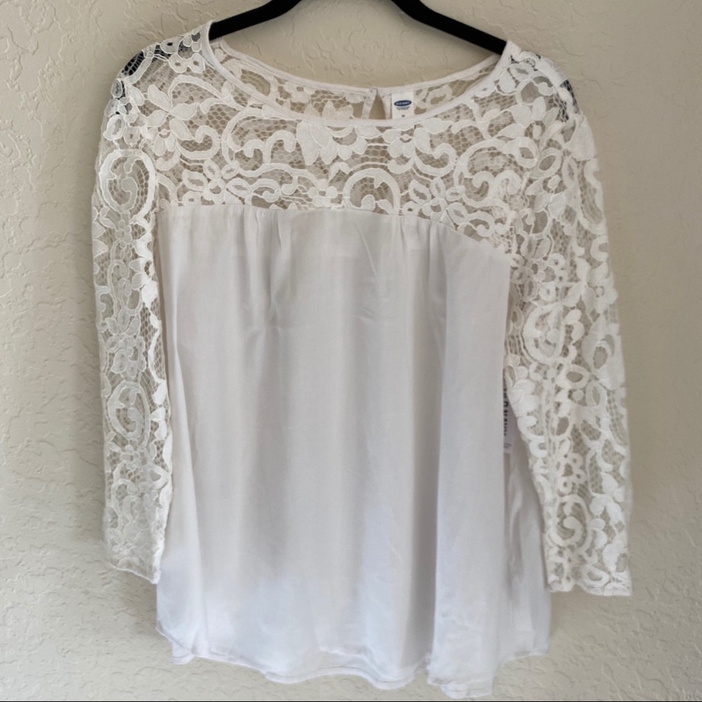 White lace top 3/4 sleeve Sz M Old Navy